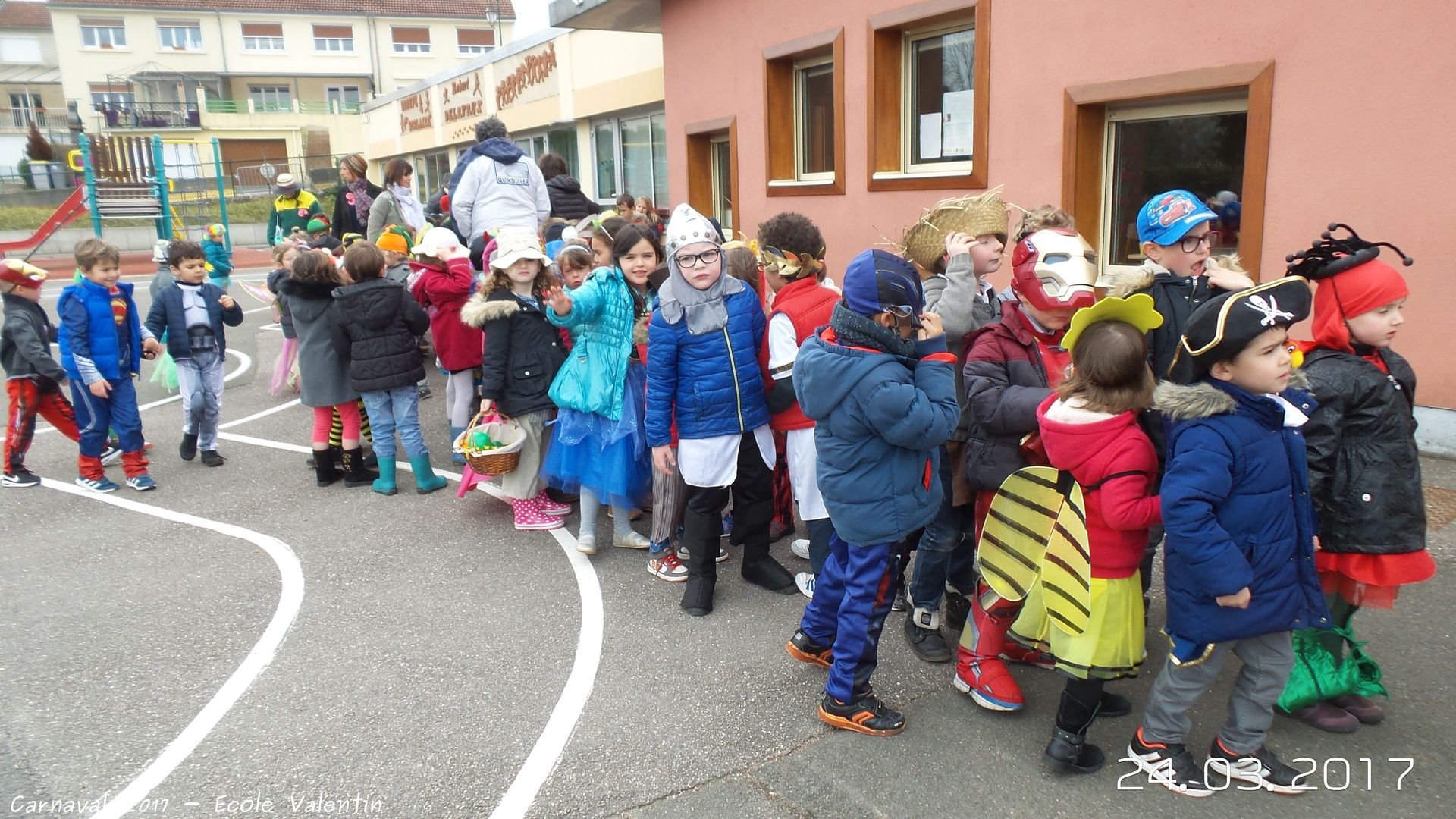 Lire la suite à propos de l’article Carnaval 2017 à l’Ecole<span class="rating-result after_title mr-filter rating-result-20664" >			<span class="no-rating-results-text">.</span>		</span>