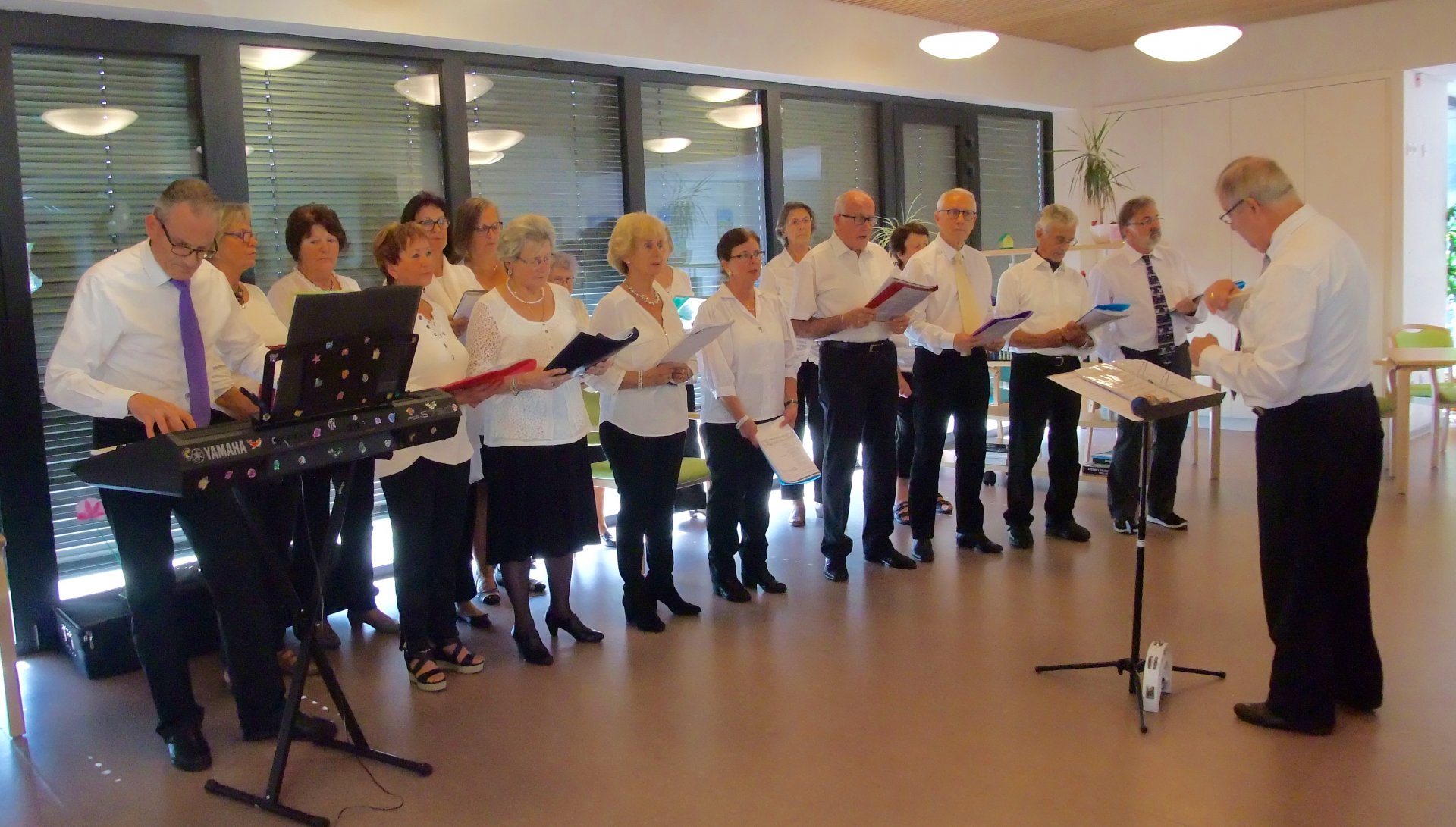 Lire la suite à propos de l’article Chorale « Accords Joyeux » aux Valentines<span class="rating-result after_title mr-filter rating-result-21715" >			<span class="no-rating-results-text">.</span>		</span>