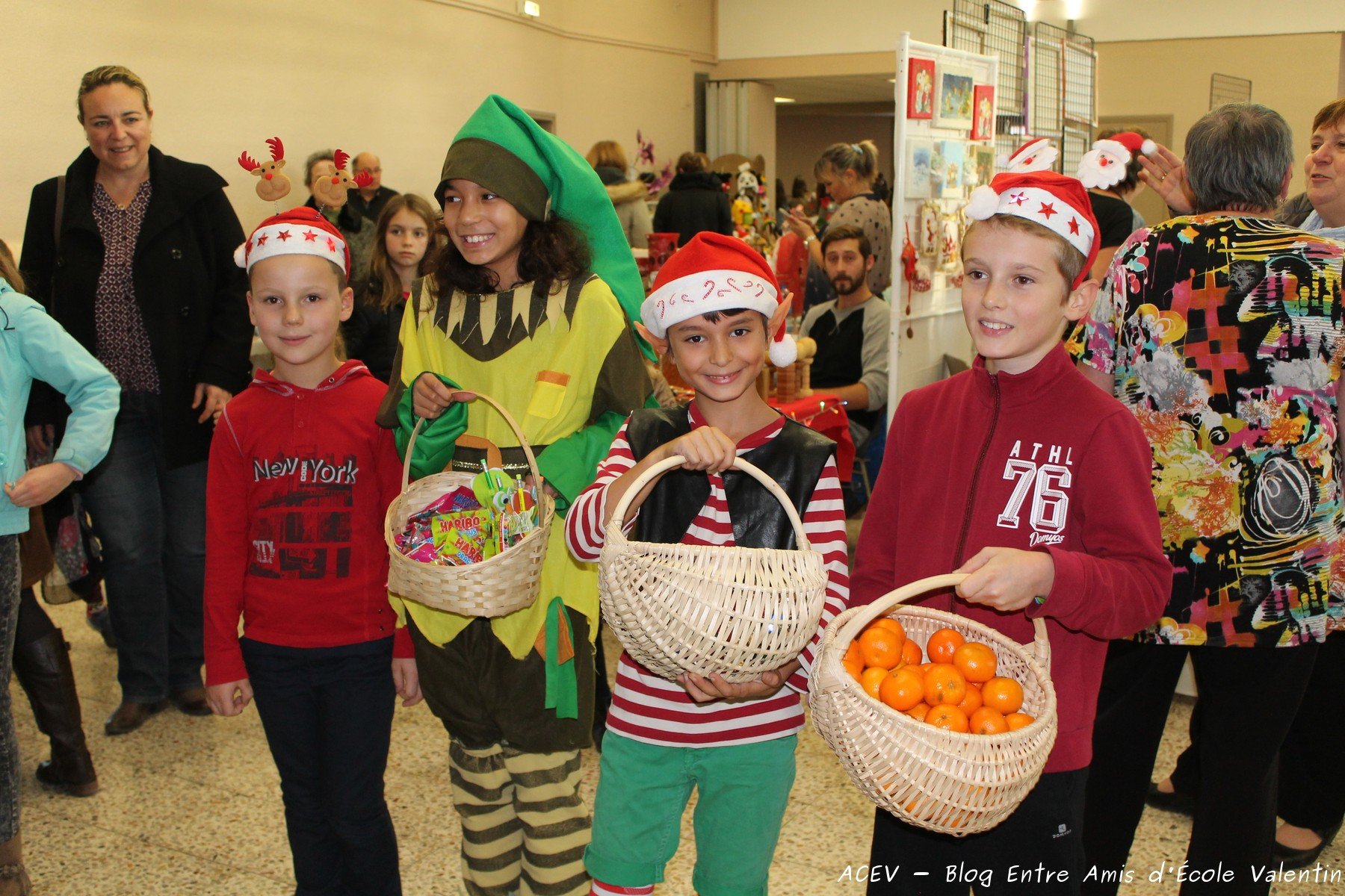 Lire la suite à propos de l’article Marché de Noël 2016<span class="rating-result after_title mr-filter rating-result-19418" >	<span class="mr-star-rating">			    <i class="fa fa-star mr-star-full"></i>	    	    <i class="fa fa-star mr-star-full"></i>	    	    <i class="fa fa-star mr-star-full"></i>	    	    <i class="fa fa-star mr-star-full"></i>	    	    <i class="fa fa-star mr-star-full"></i>	    </span><span class="star-result">	5/5</span>			<span class="count">				(1)			</span>			</span>